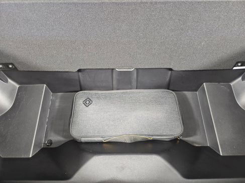 Used 2023 Rivian R1S Launch Edition AWD/4WD image 14