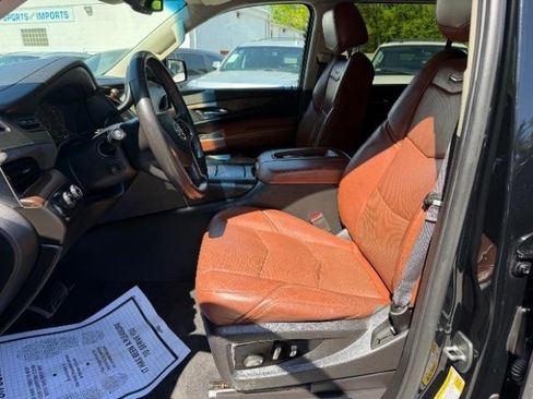 Used 2015 Cadillac Escalade ESV Premium image 16