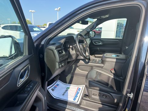 Used 2024 Chevrolet Tahoe LT AWD/4WD image 10