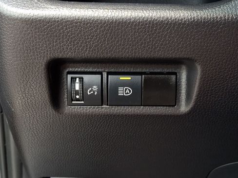 Certified 2025 Toyota RAV4 XLE AWD/4WD image 29