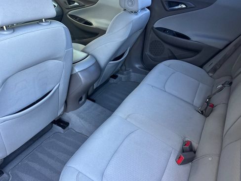 Used 2019 Chevrolet Malibu LS FWD image 12