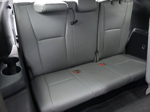 Used 2020 Toyota Highlander Limited AWD/4WD image 26