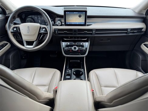 Used 2021 Lincoln Corsair FWD image 10