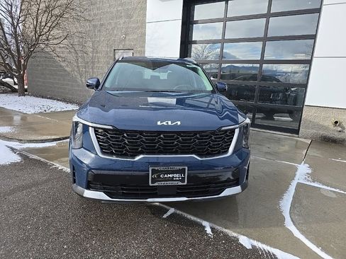 New 2026 Kia Sorento S image 2