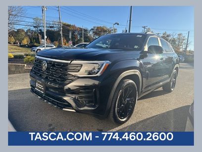 Used 2025 Volkswagen Atlas Cross Sport SEL R-Line