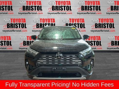 Used 2025 Toyota RAV4 Limited w/ Weather Package AWD/4WD image 8