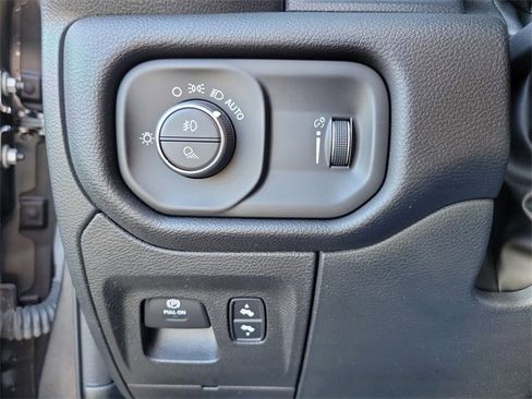 Certified 2022 RAM 1500 Big Horn image 22