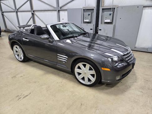 Used 2005 Chrysler Crossfire Limited image 10