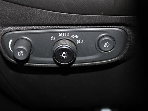 Used 2021 Chevrolet Equinox LT AWD/4WD image 35