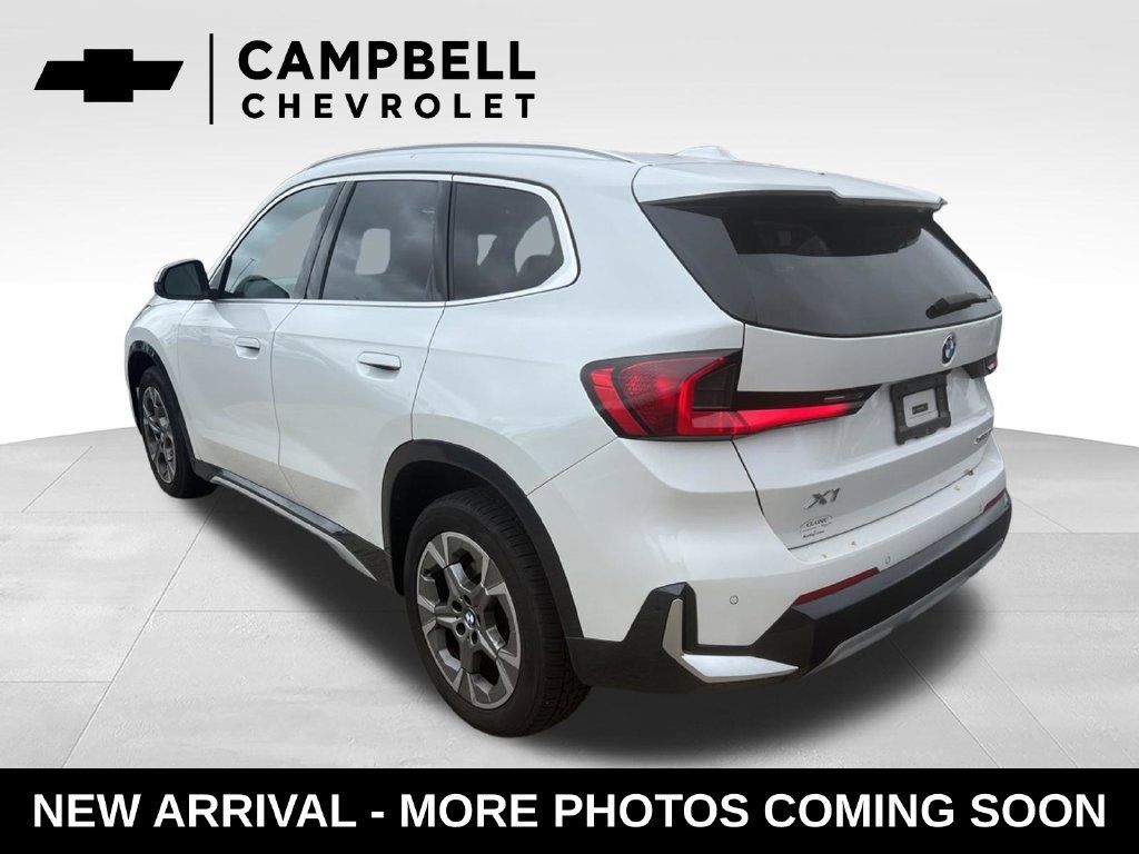 Used 2024 BMW X1 xDrive28i AWD/4WD image 3