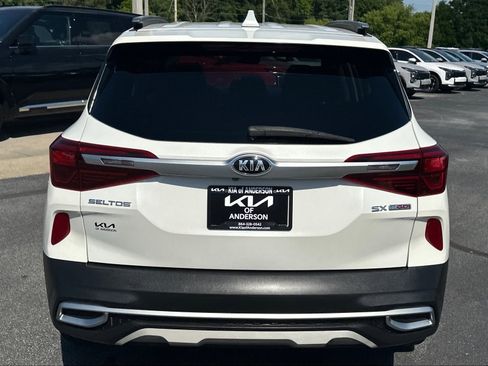 Used 2021 Kia Seltos SX w/ SX Sunroof Package AWD/4WD image 4