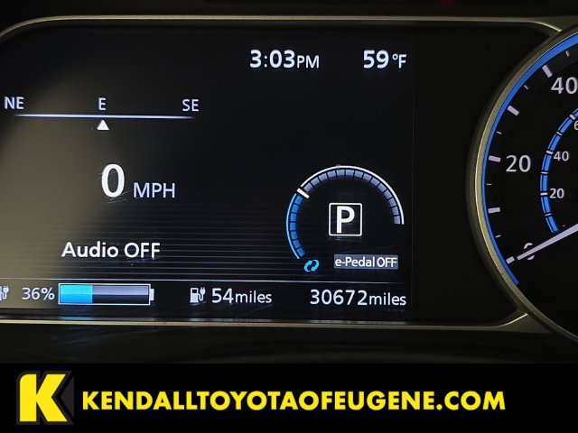 Used 2019 Nissan Leaf SV w/ SV Technology Package FWD image 16