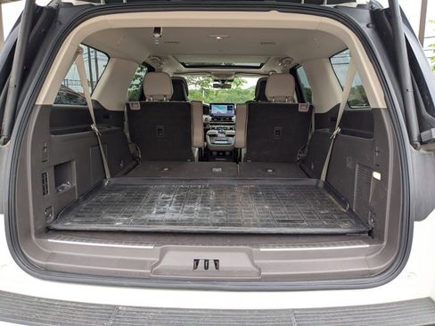 Used 2023 Lincoln Navigator L Reserve AWD/4WD image 22