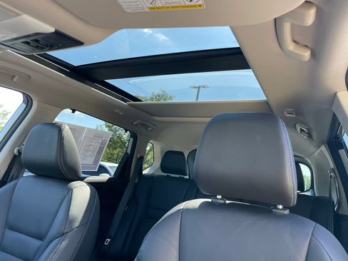 Certified 2023 Nissan Rogue SL AWD/4WD image 25
