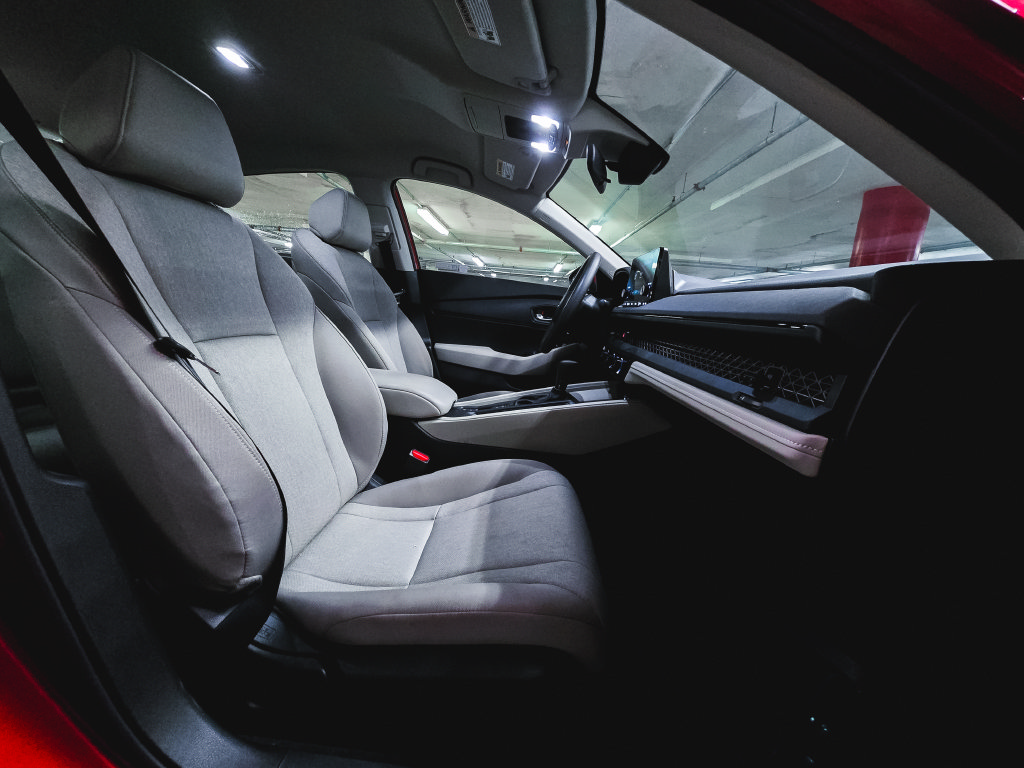 Used 2024 Honda Accord LX image 31