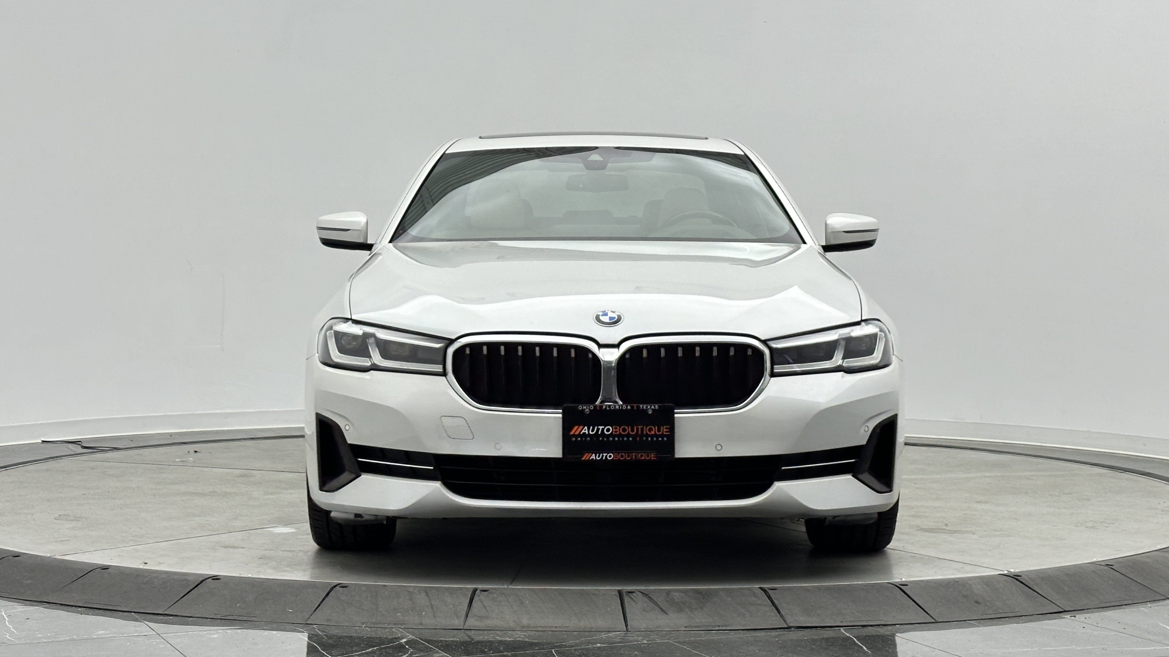 Used 2022 BMW 530i RWD image 2