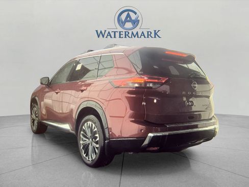 Certified 2025 Nissan Rogue Platinum AWD/4WD image 2