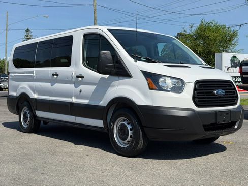 Used 2019 Ford Transit 150 XL RWD image 3