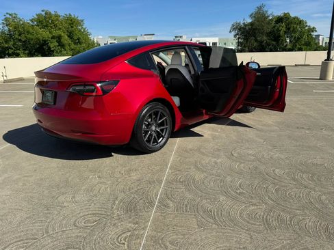 Used 2023 Tesla Model 3 Standard Range RWD image 29