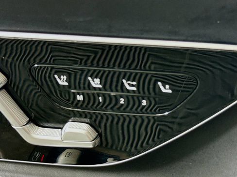 Used 2024 Mercedes-Benz SL 43 AMG image 12