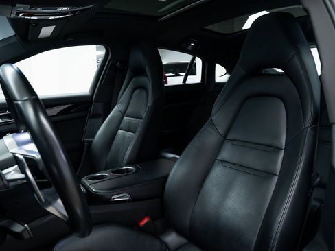 Used 2020 Porsche Panamera 4 image 17