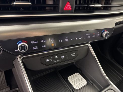New 2026 Kia Carnival SX FWD image 40