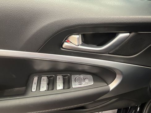 New 2026 Genesis G70 2.5T image 13