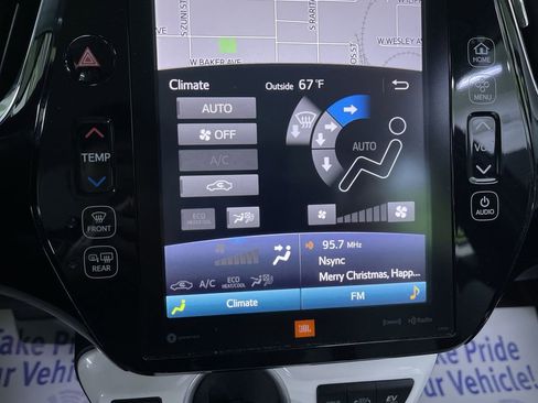 Used 2018 Toyota Prius Prime Advanced image 24