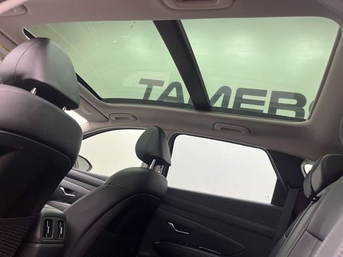 Used 2025 Hyundai Tucson Limited AWD/4WD image 16