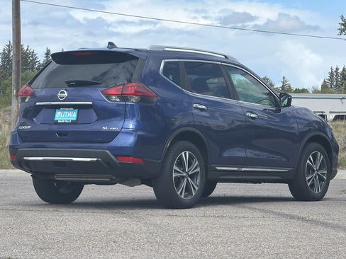 Used 2018 Nissan Rogue SL AWD/4WD image 2