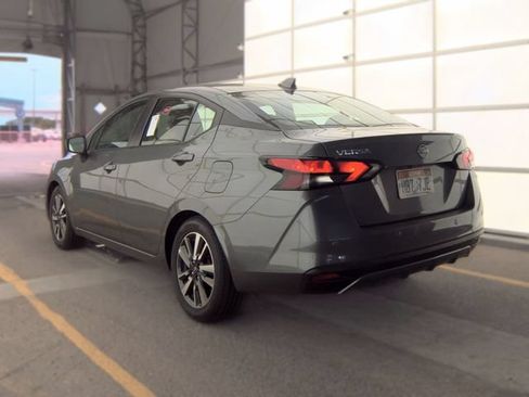 Used 2025 Nissan Versa SV FWD image 4