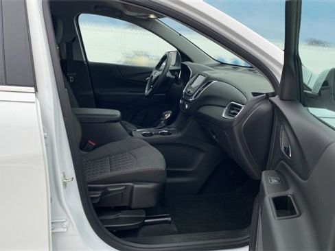 Used 2023 Chevrolet Equinox LT image 13