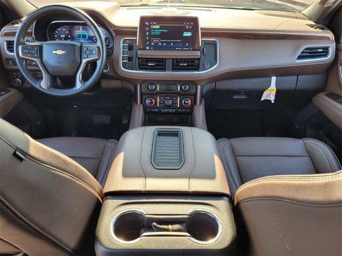 Certified 2024 Chevrolet Suburban High Country image 21