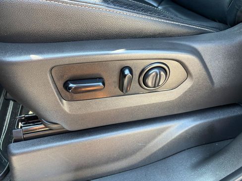 Used 2020 Chevrolet Silverado 1500 RST AWD/4WD image 13