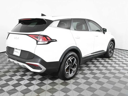 Used 2023 Kia Sportage LX FWD image 6