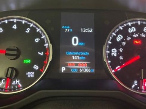 Used 2021 Toyota RAV4 XLE image 21