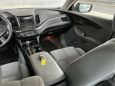 Used 2014 Chevrolet Impala LS w/ LS Convenience Package image 16