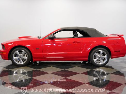 Used 2007 Ford Mustang GT Premium image 8