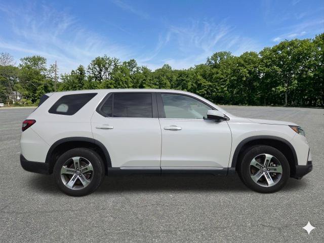 Used 2023 Honda Pilot EX-L image 5