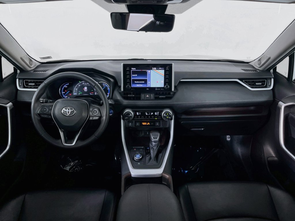Used 2021 Toyota RAV4 Limited AWD/4WD image 10