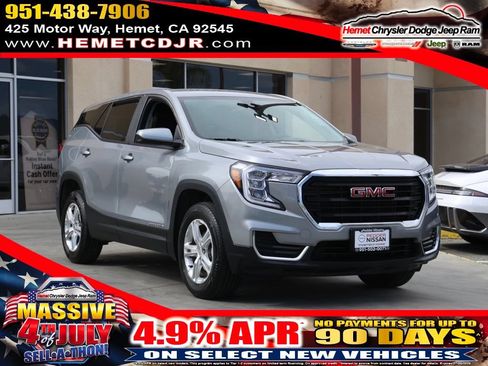 Used 2024 GMC Terrain SLE AWD/4WD image 1