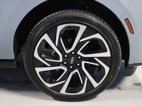 New 2026 Lincoln Navigator Reserve AWD/4WD image 39