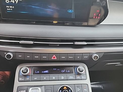 Used 2023 Hyundai Palisade SEL AWD/4WD image 3