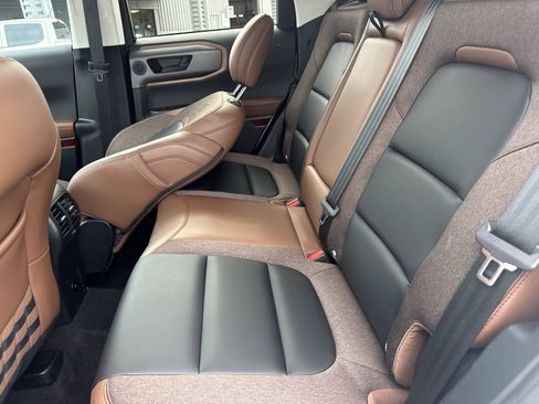 Certified 2025 Ford Bronco Sport Outer Banks w/ Outer Banks Tech Package+ AWD/4WD image 21