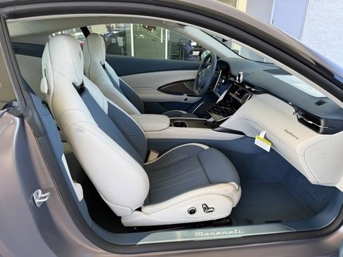 New 2025 Maserati GranTurismo Folgore image 16