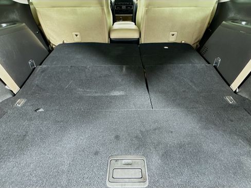 Used 2022 Nissan Armada SL w/ Captain's Chairs Package RWD image 33