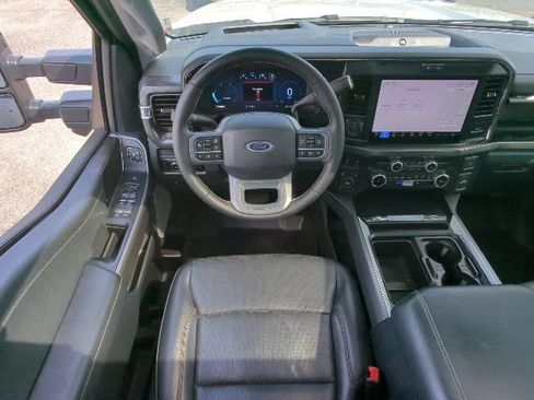 Used 2025 Ford F350 Lariat w/ Lariat Ultimate Package AWD/4WD image 8