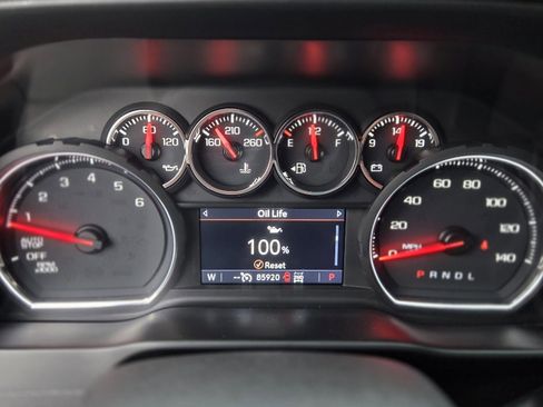 Used 2019 Chevrolet Silverado 1500 RST image 33