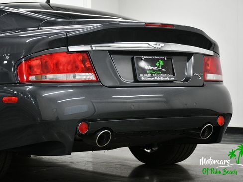 Used 2006 Aston Martin Vanquish S RWD image 11