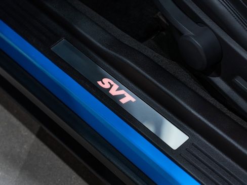 Used 2012 Ford Mustang Shelby GT500 w/ SVT Performance Pkg image 25